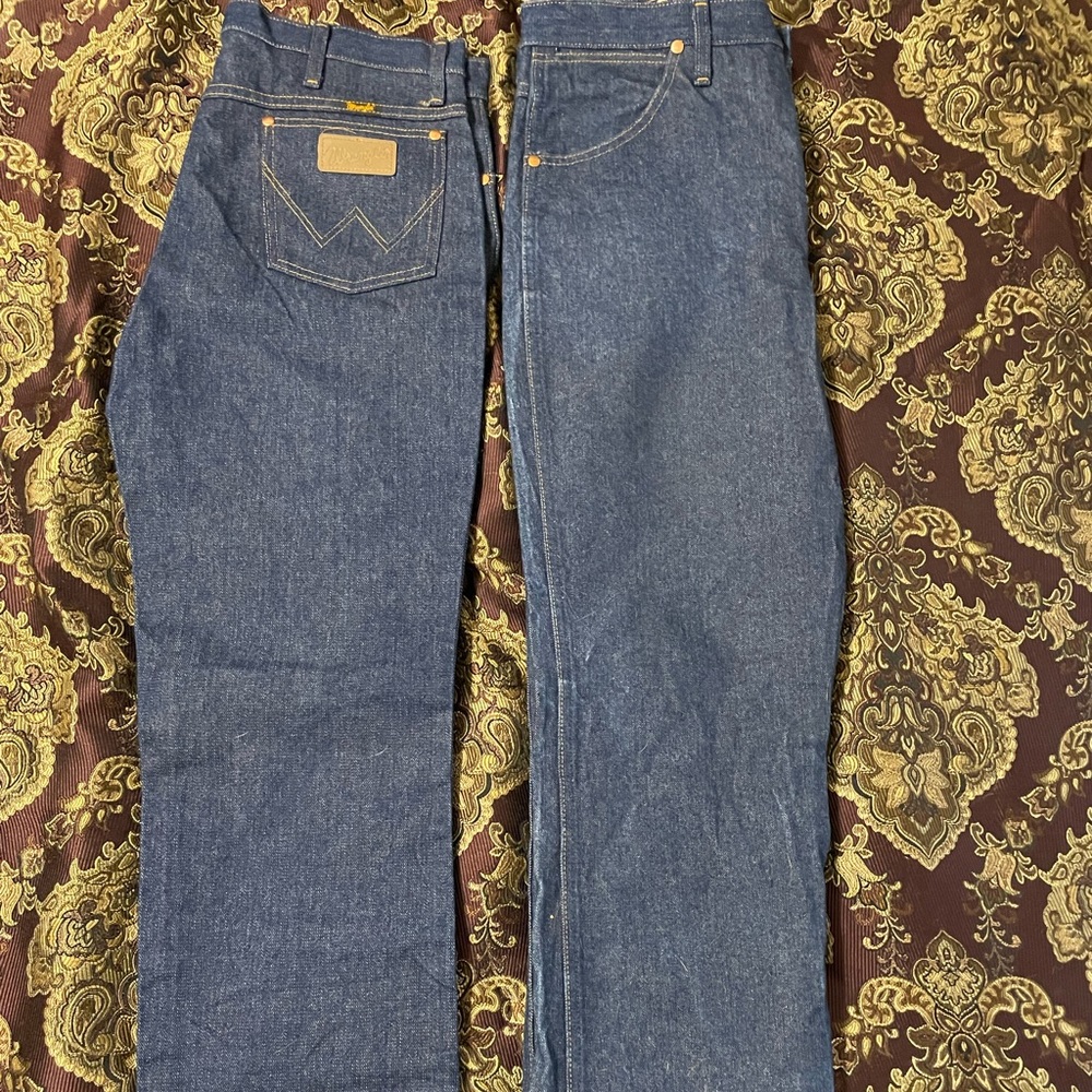 Mens wrangler jeans size 35x32